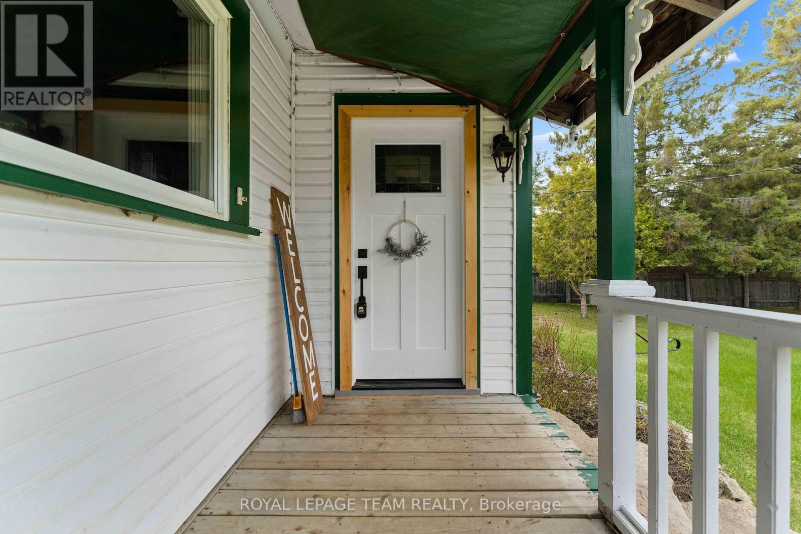 












14633 HIGHWAY 60 HIGHWAY

,
Killaloe, Hagarty and Richards,




Ontario
K0J2A0

