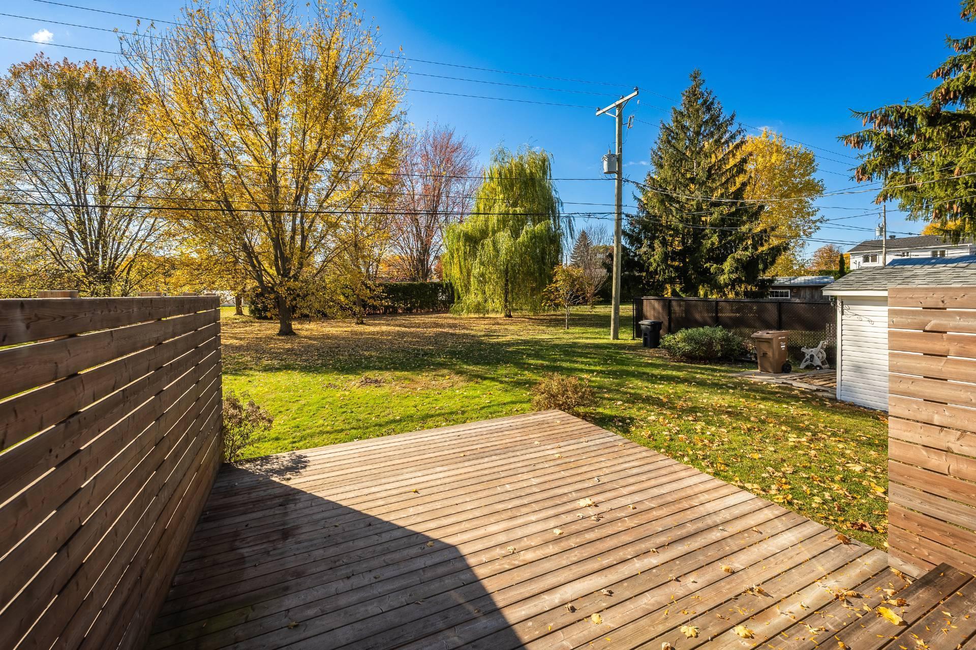 









86


Rue Deslauriers

,
Beloeil,




QC
J3G3E1

