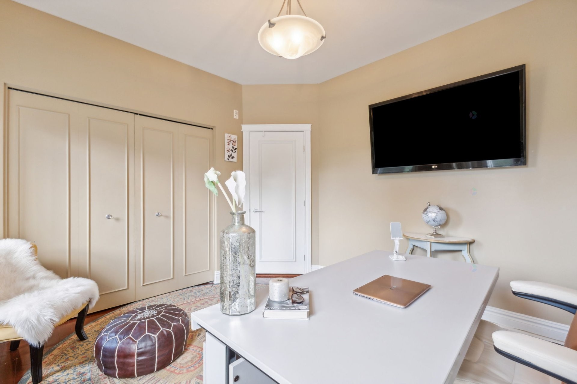 









100


Ch. Fraser

, 201,
Gatineau (Aylmer),




QC
J9H7S9

