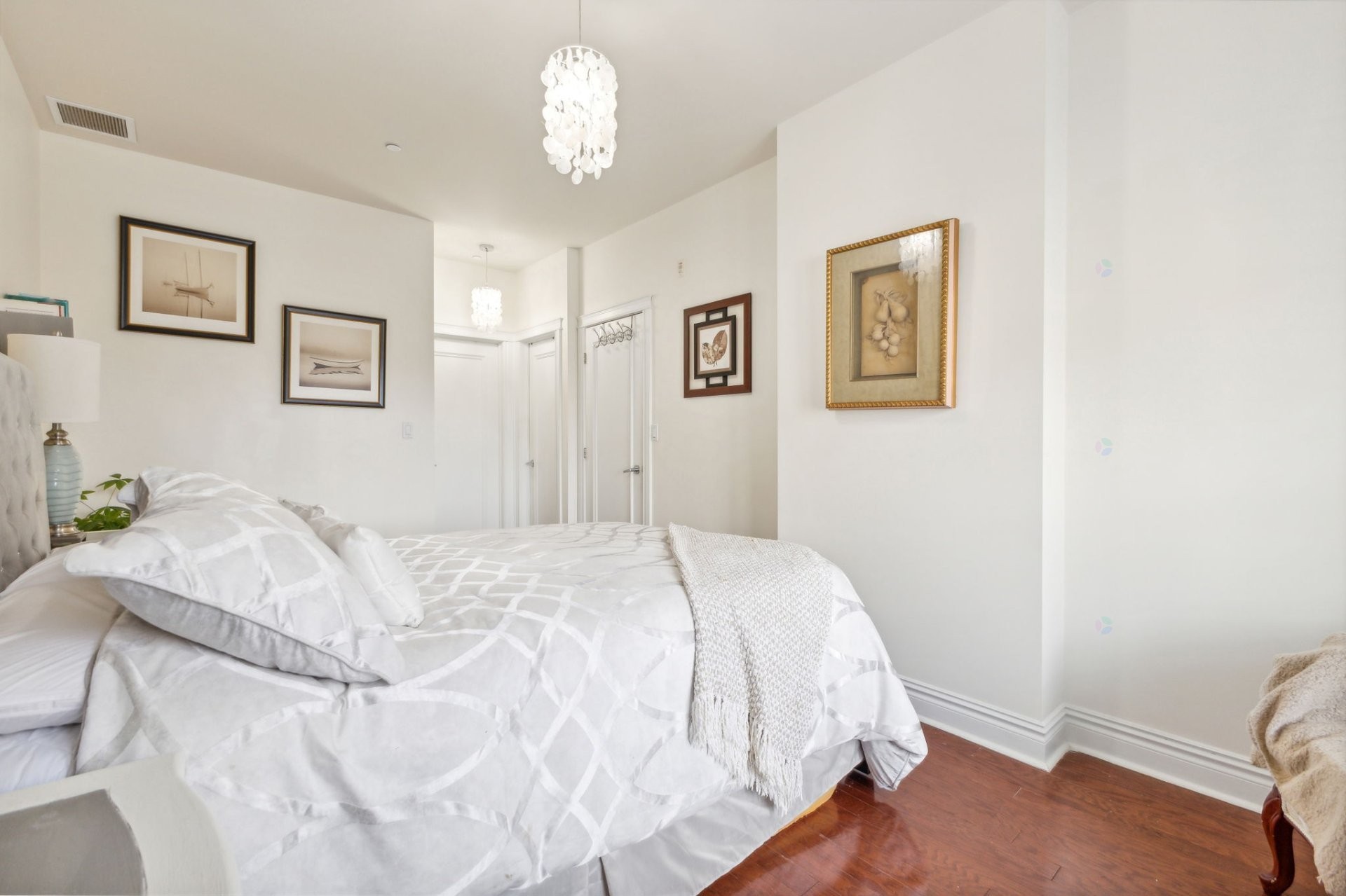 









100


Ch. Fraser

, 201,
Gatineau (Aylmer),




QC
J9H7S9

