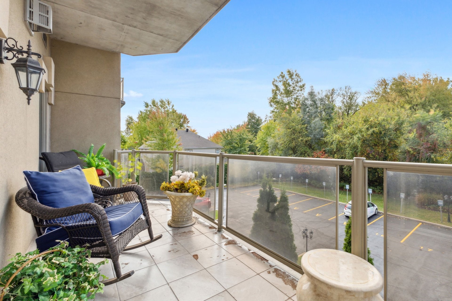 









100


Ch. Fraser

, 201,
Gatineau (Aylmer),




QC
J9H7S9

