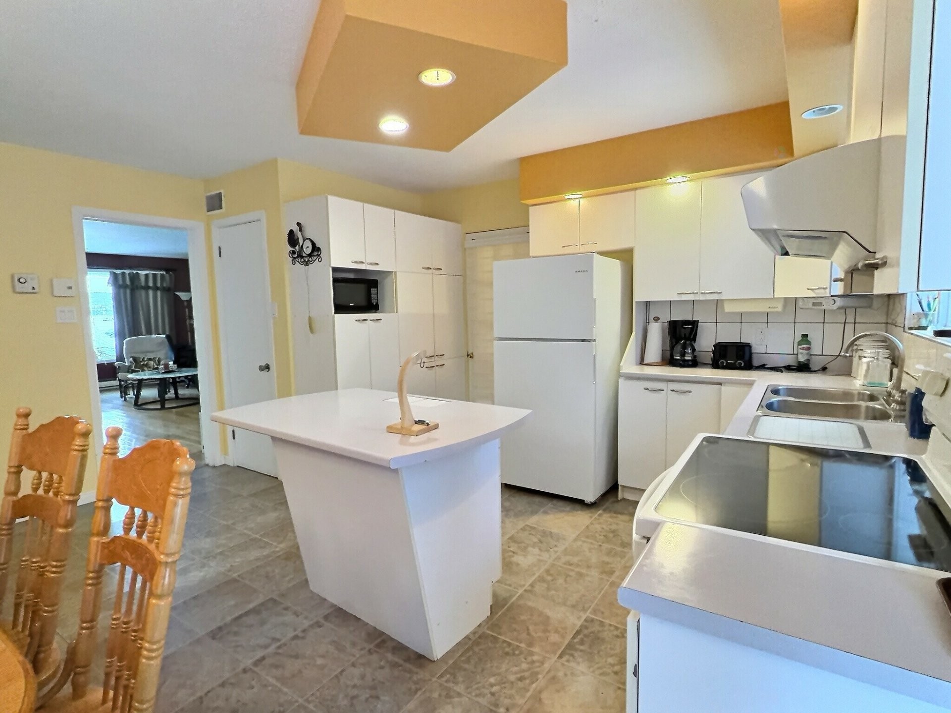 









43


Rue St-André

,
Ville-Marie,




QC
J9V1Z5

