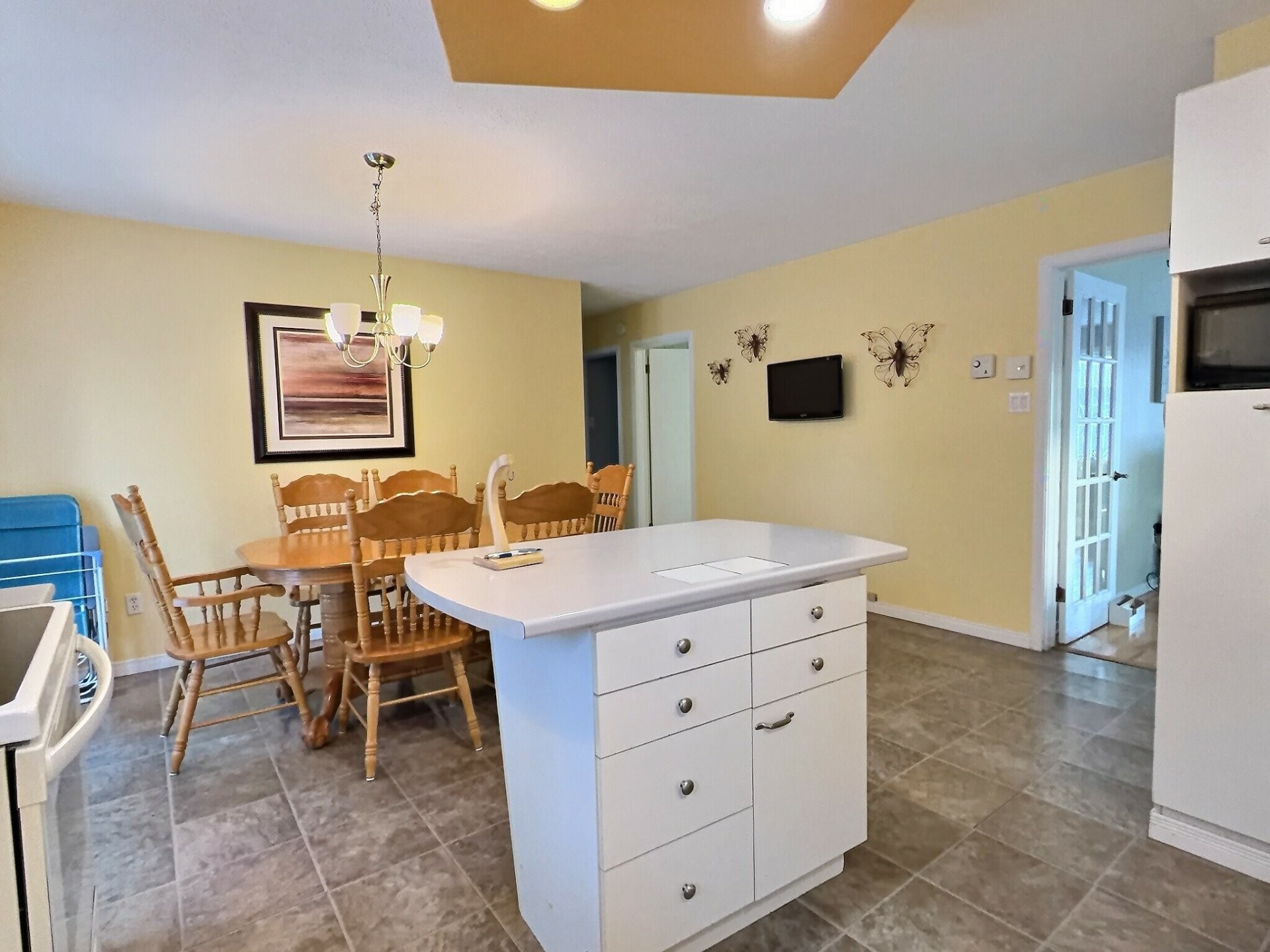 









43


Rue St-André

,
Ville-Marie,




QC
J9V1Z5


