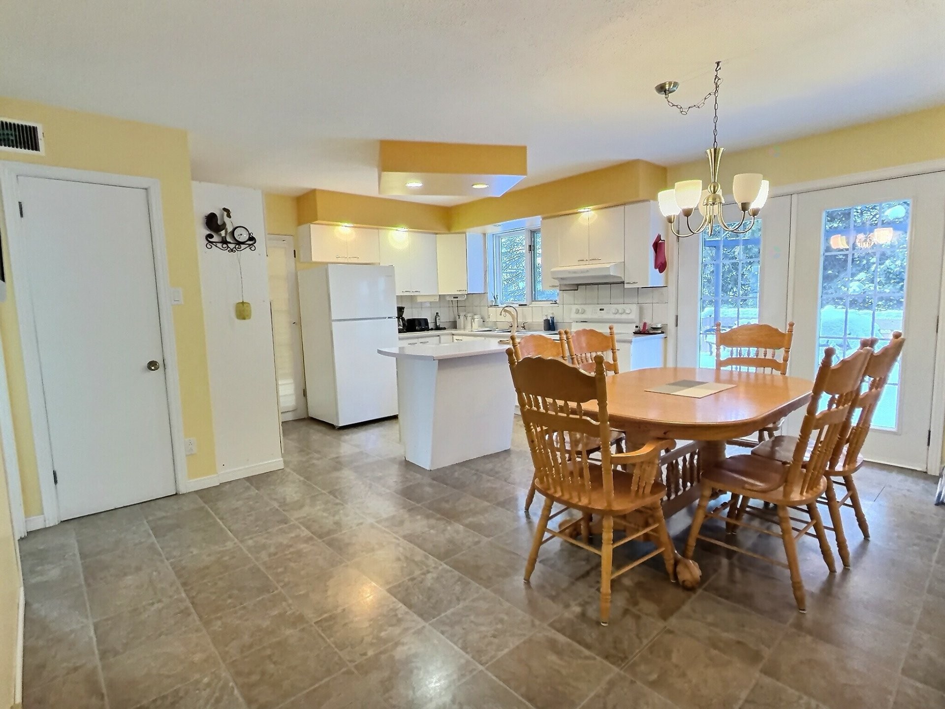 









43


Rue St-André

,
Ville-Marie,




QC
J9V1Z5

