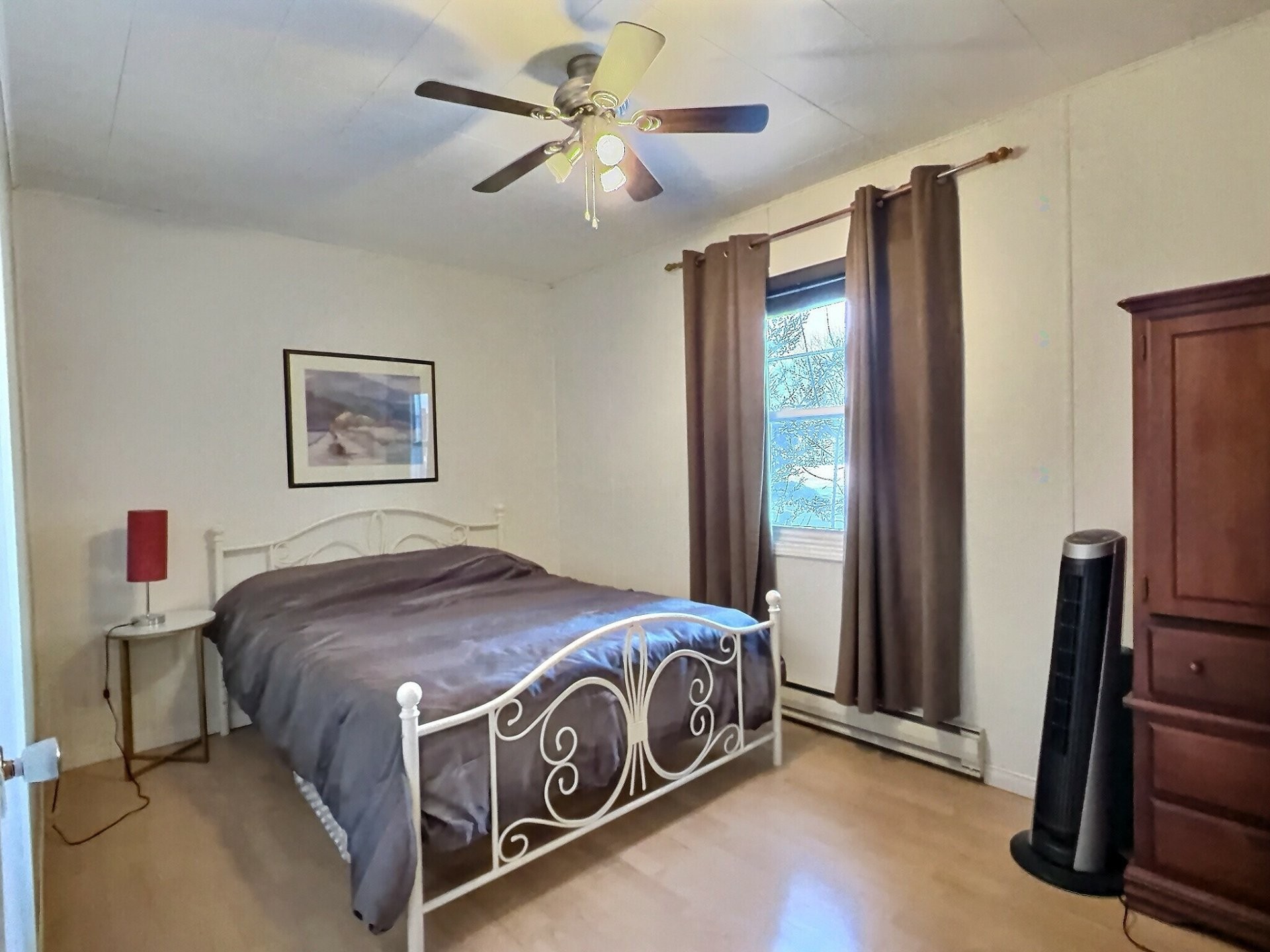 









43


Rue St-André

,
Ville-Marie,




QC
J9V1Z5


