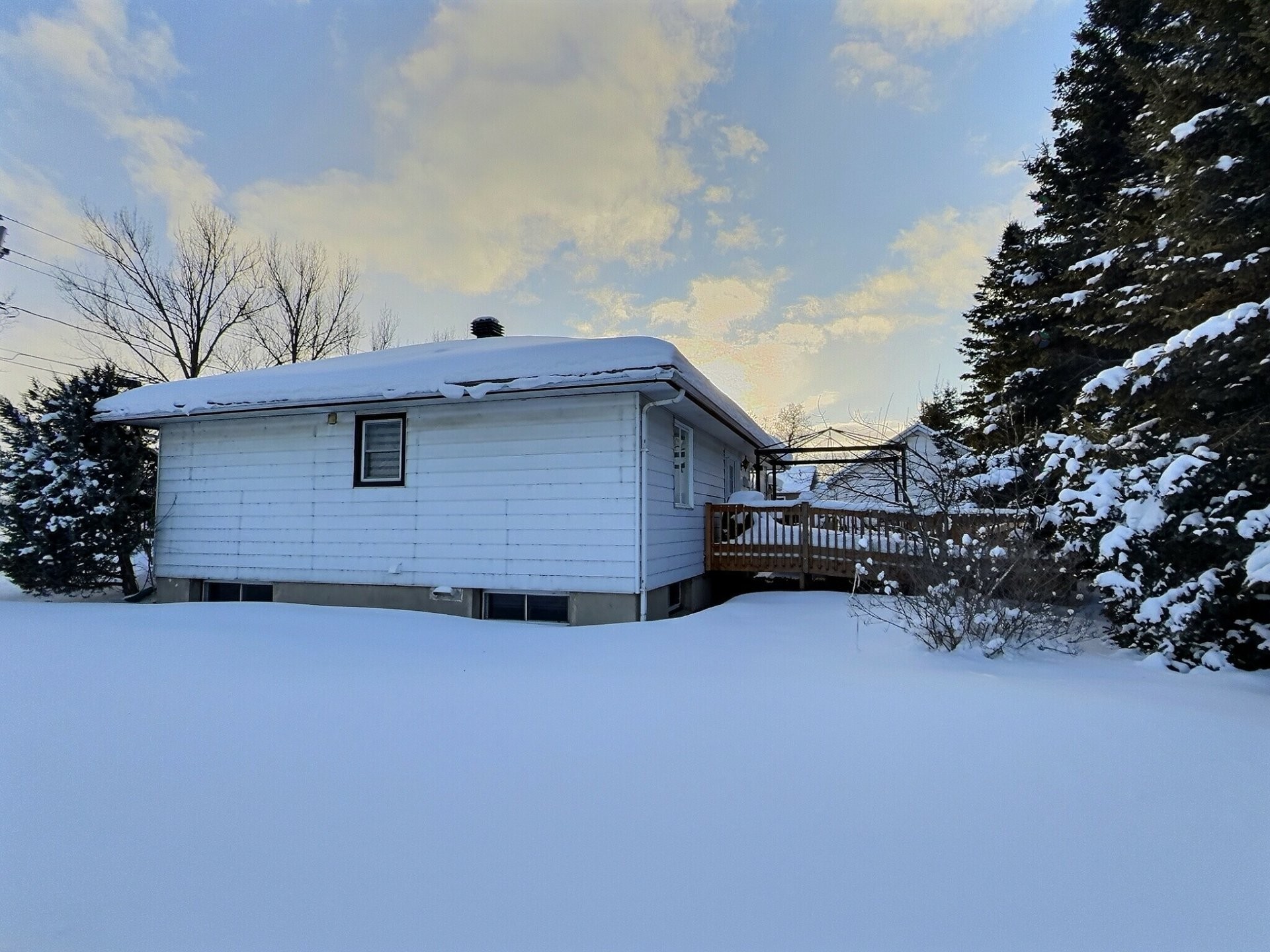 









43


Rue St-André

,
Ville-Marie,




QC
J9V1Z5

