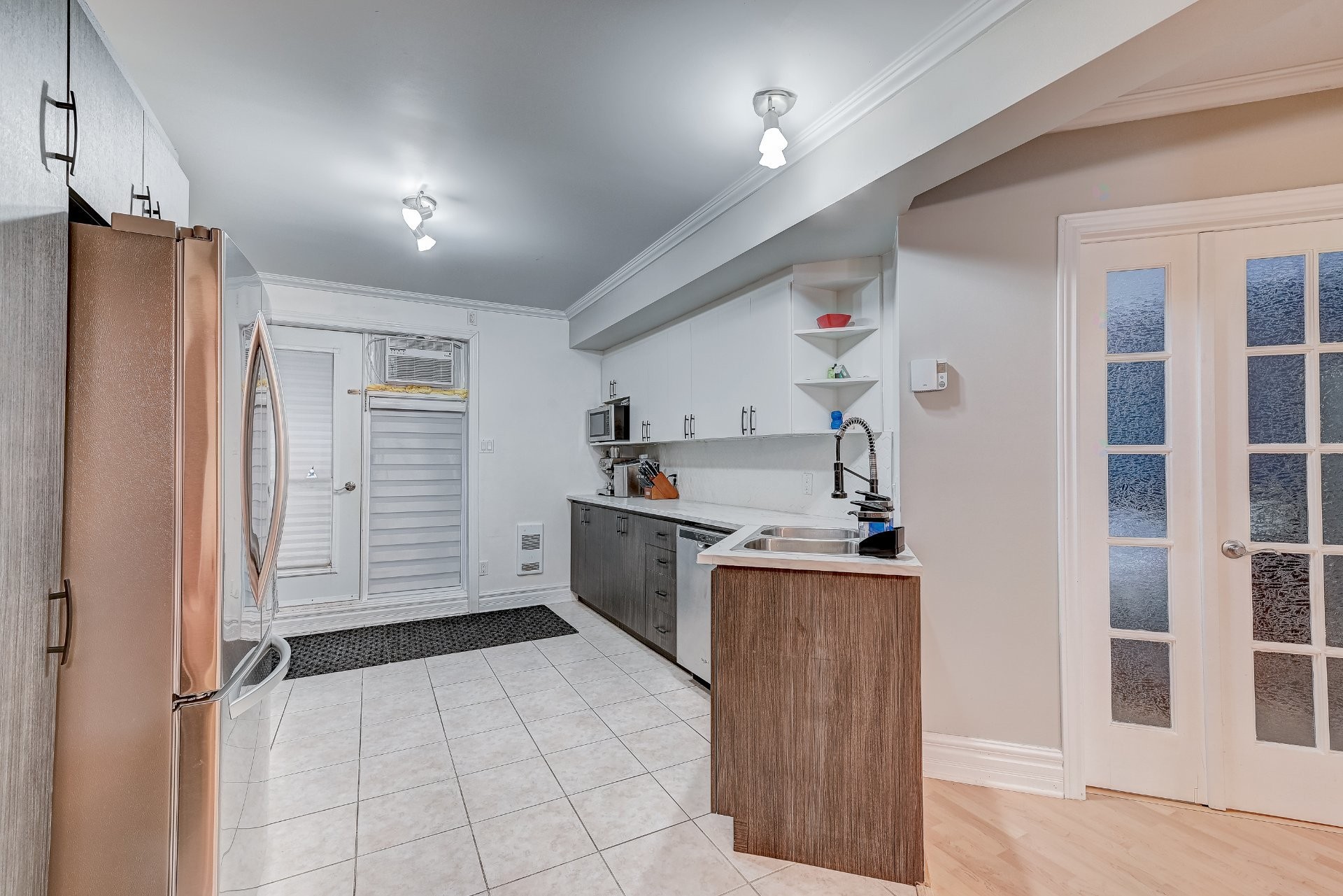 









19


Av. Papineau

, 1,
Candiac,




QC
J5R5S8

