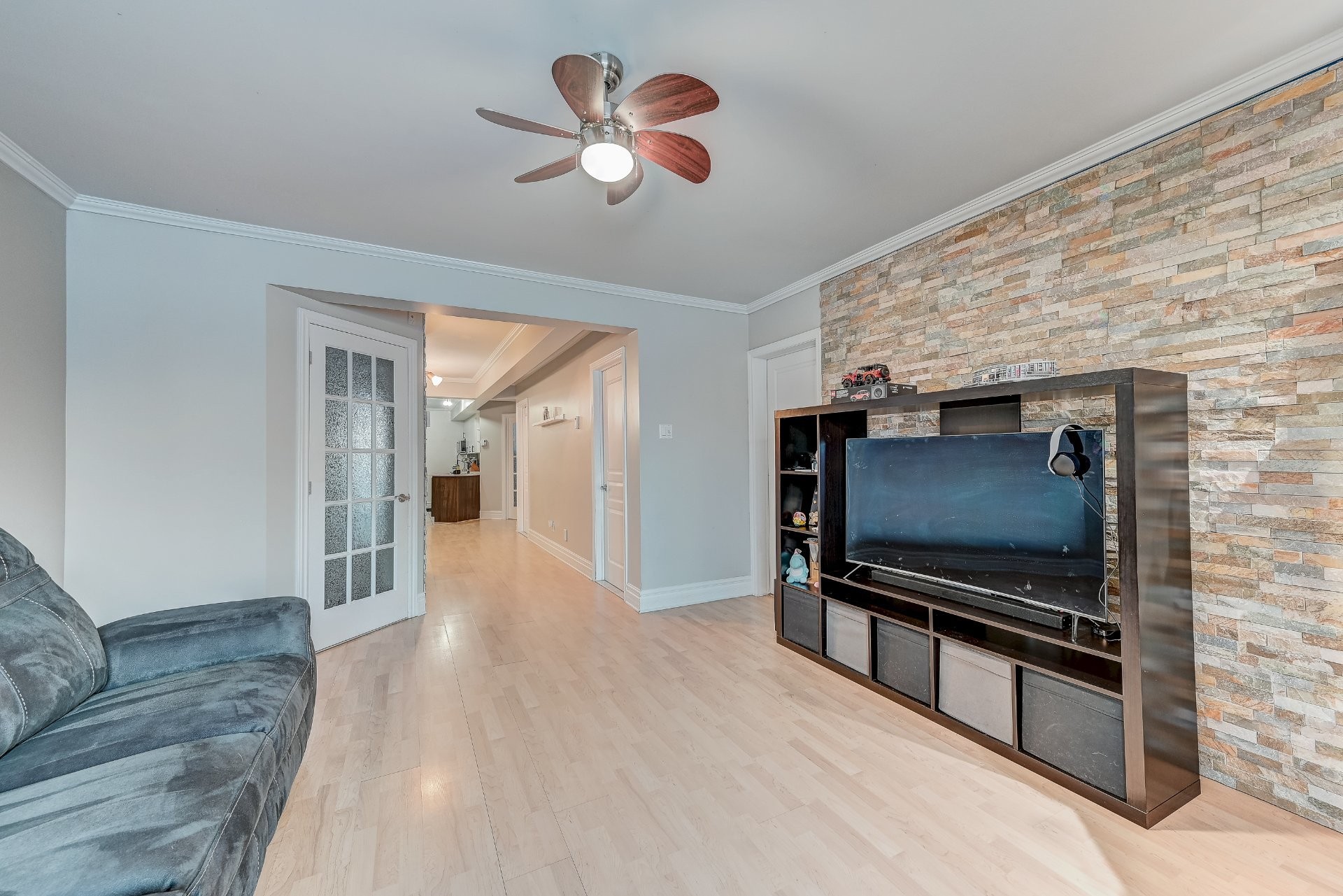 









19


Av. Papineau

, 1,
Candiac,




QC
J5R5S8

