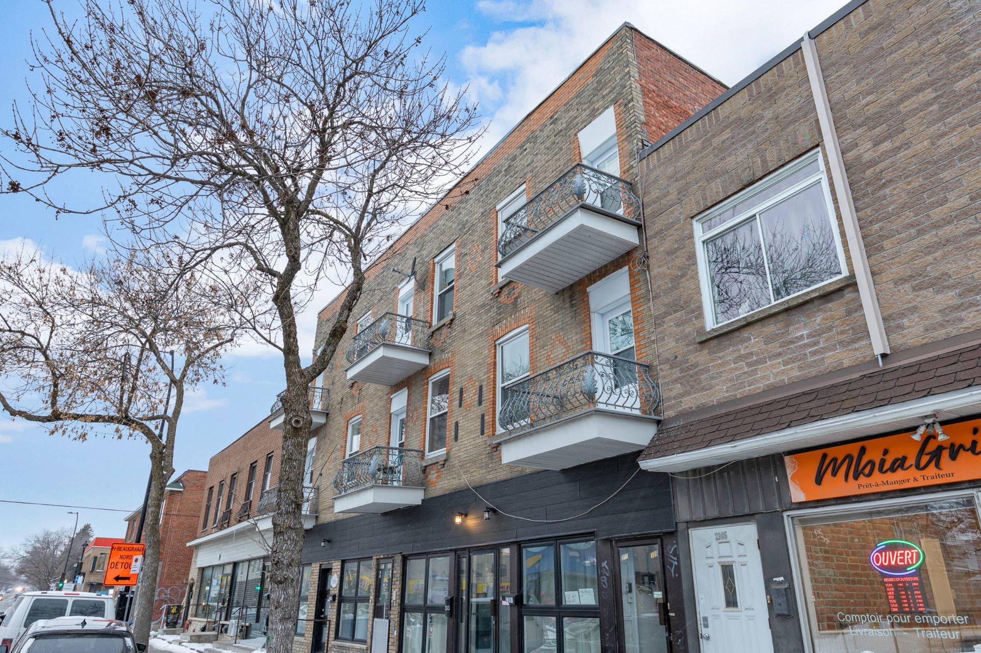 









2307

 - 2319


Rue Des Ormeaux

,
Montréal (Mercier/Hochelaga-Maisonneuve),




QC
H1L4X2


