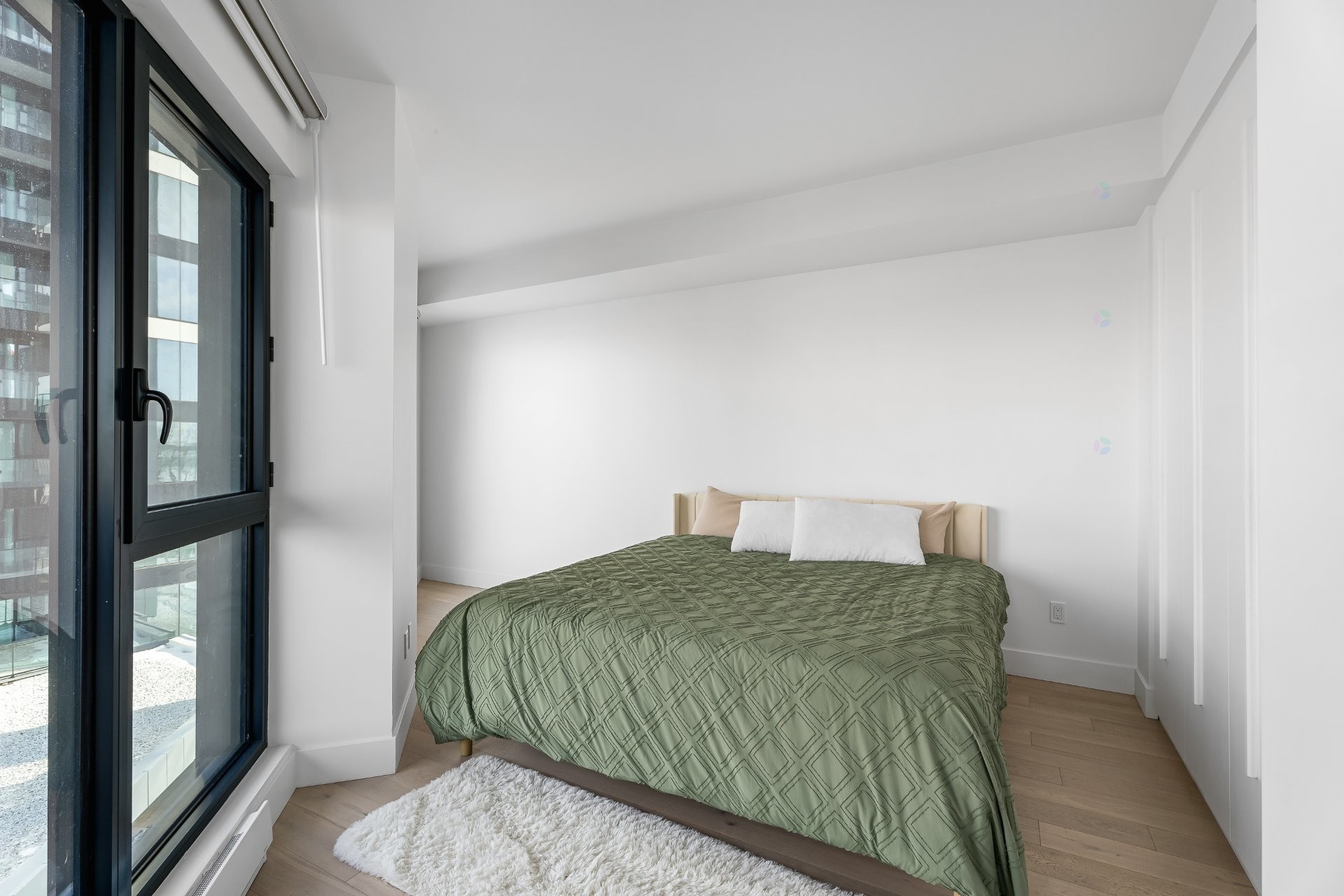 









900


Rue André-Prévost

, 506,
Montréal (Verdun/Île-des-Soeurs),




QC
H3E0E6

