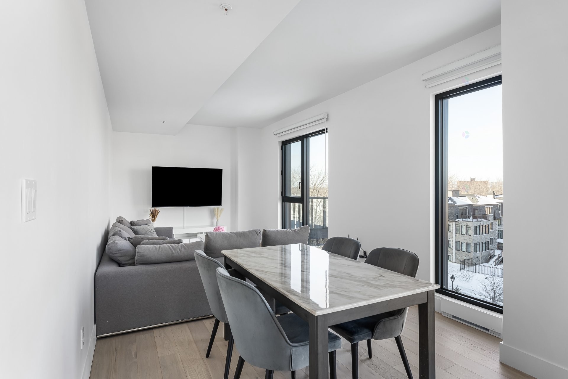 









900


Rue André-Prévost

, 506,
Montréal (Verdun/Île-des-Soeurs),




QC
H3E0E6

