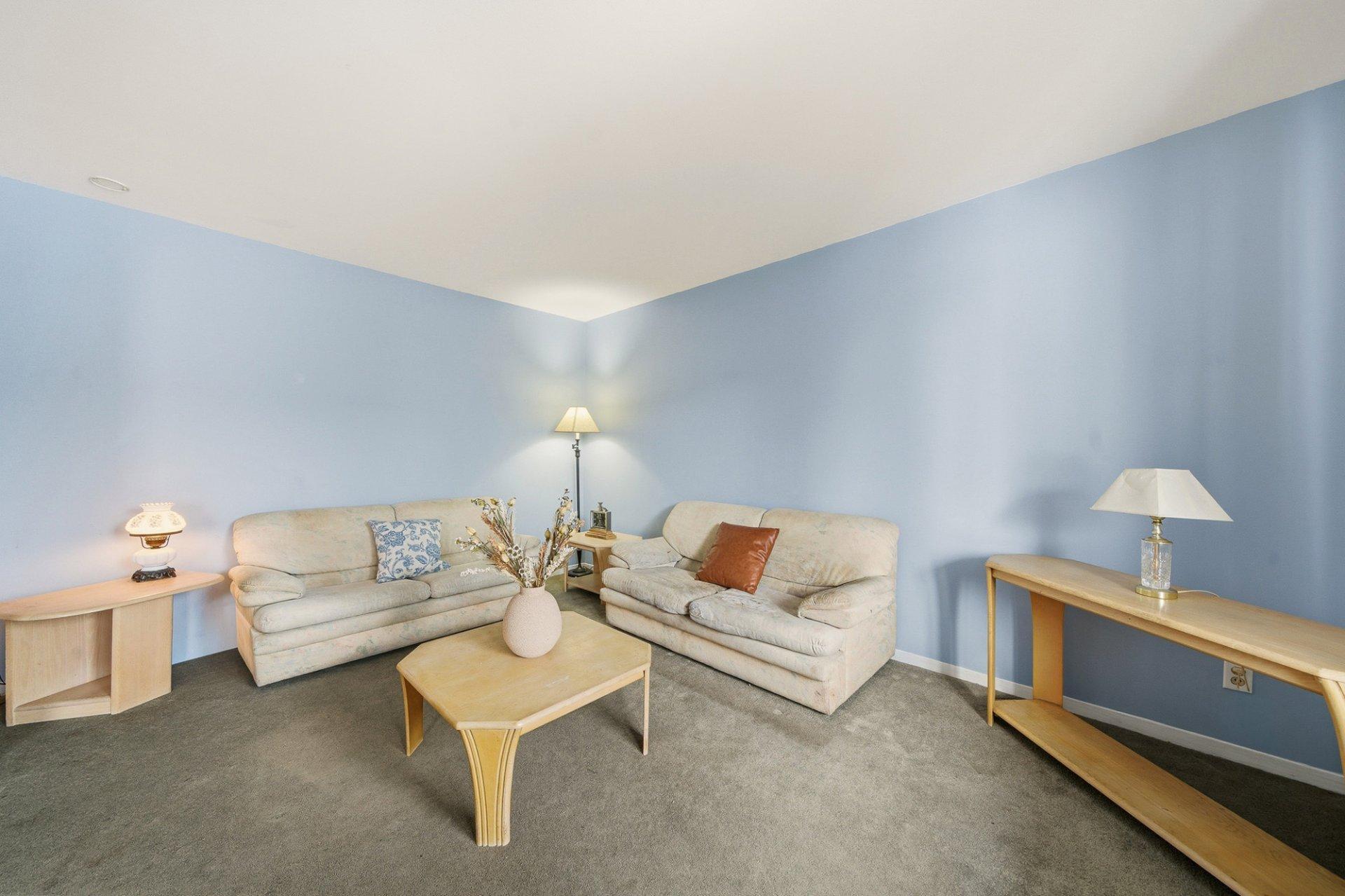 









581


Rue Henri-De Tonti

,
Boucherville,




QC
J4B6Y9

