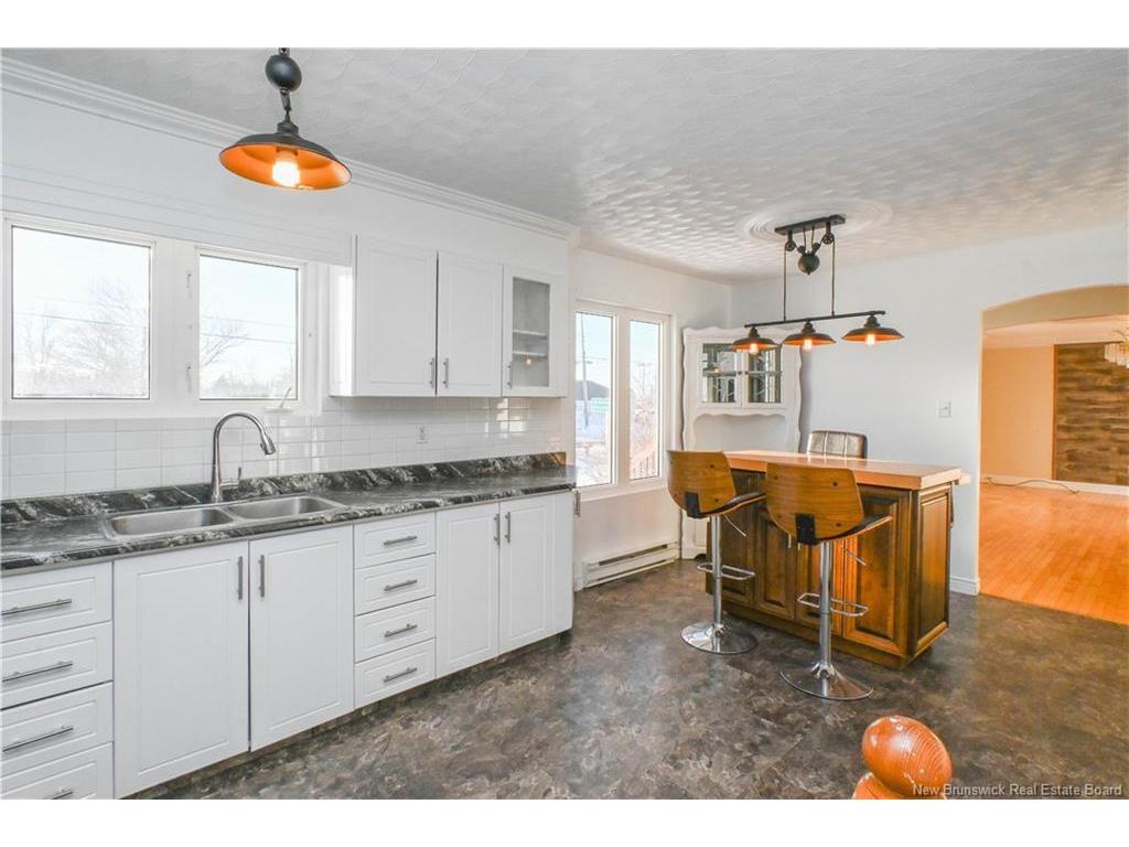 









23


Saint-Simon

RD,
Caraquet,




NB
E1W 1B3

