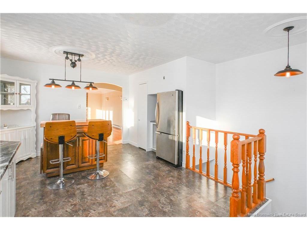 









23


Saint-Simon

RD,
Caraquet,




NB
E1W 1B3

