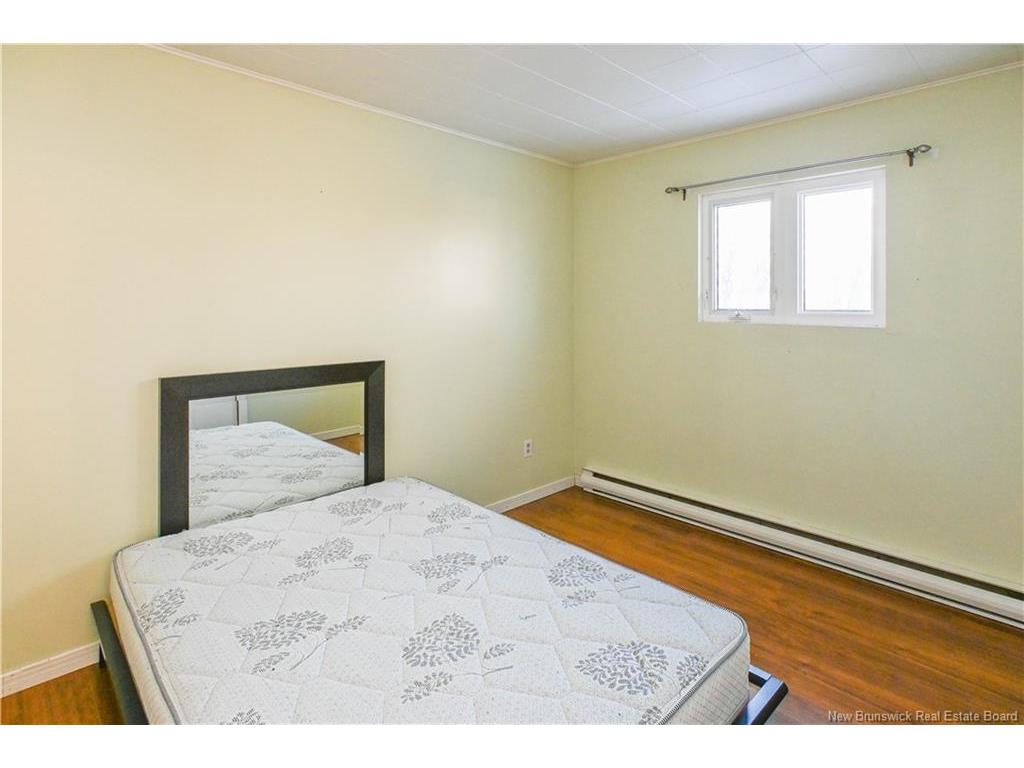 









23


Saint-Simon

RD,
Caraquet,




NB
E1W 1B3

