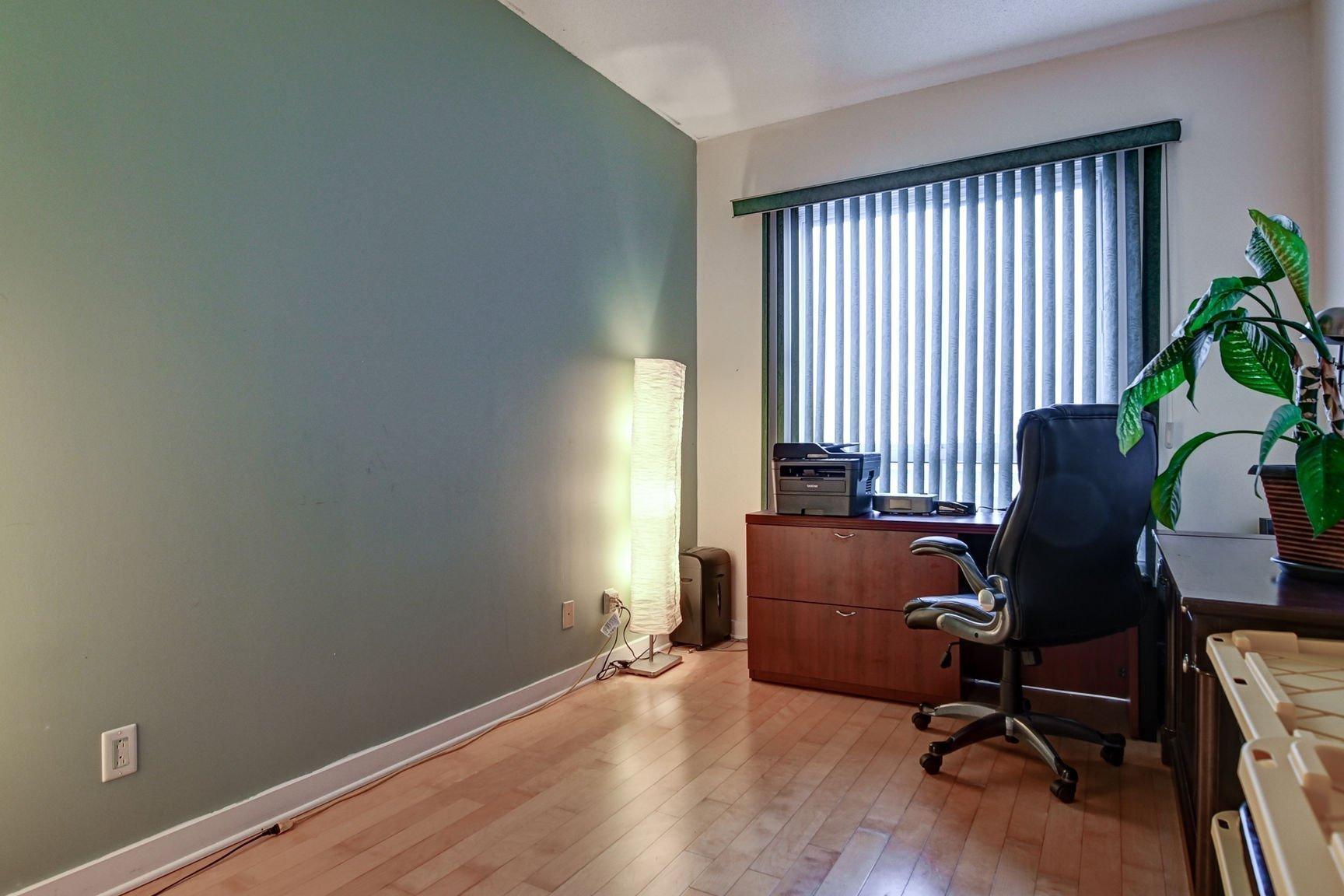 









10150


Place de l'Acadie

, 1409,
Montréal (Ahuntsic-Cartierville),




QC
H4N0C5

