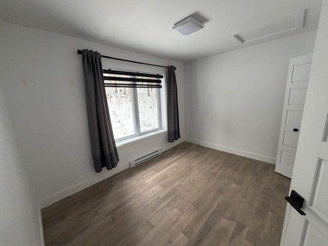 









595


Ch. des Hauts-Cantons

,
Stratford,




QC
G0Y1P0

