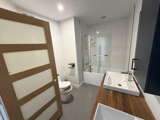 









595


Ch. des Hauts-Cantons

,
Stratford,




QC
G0Y1P0

