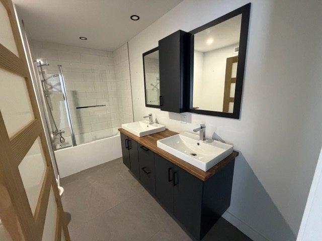 









595


Ch. des Hauts-Cantons

,
Stratford,




QC
G0Y1P0

