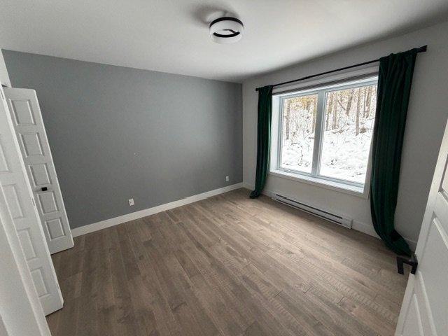 









595


Ch. des Hauts-Cantons

,
Stratford,




QC
G0Y1P0

