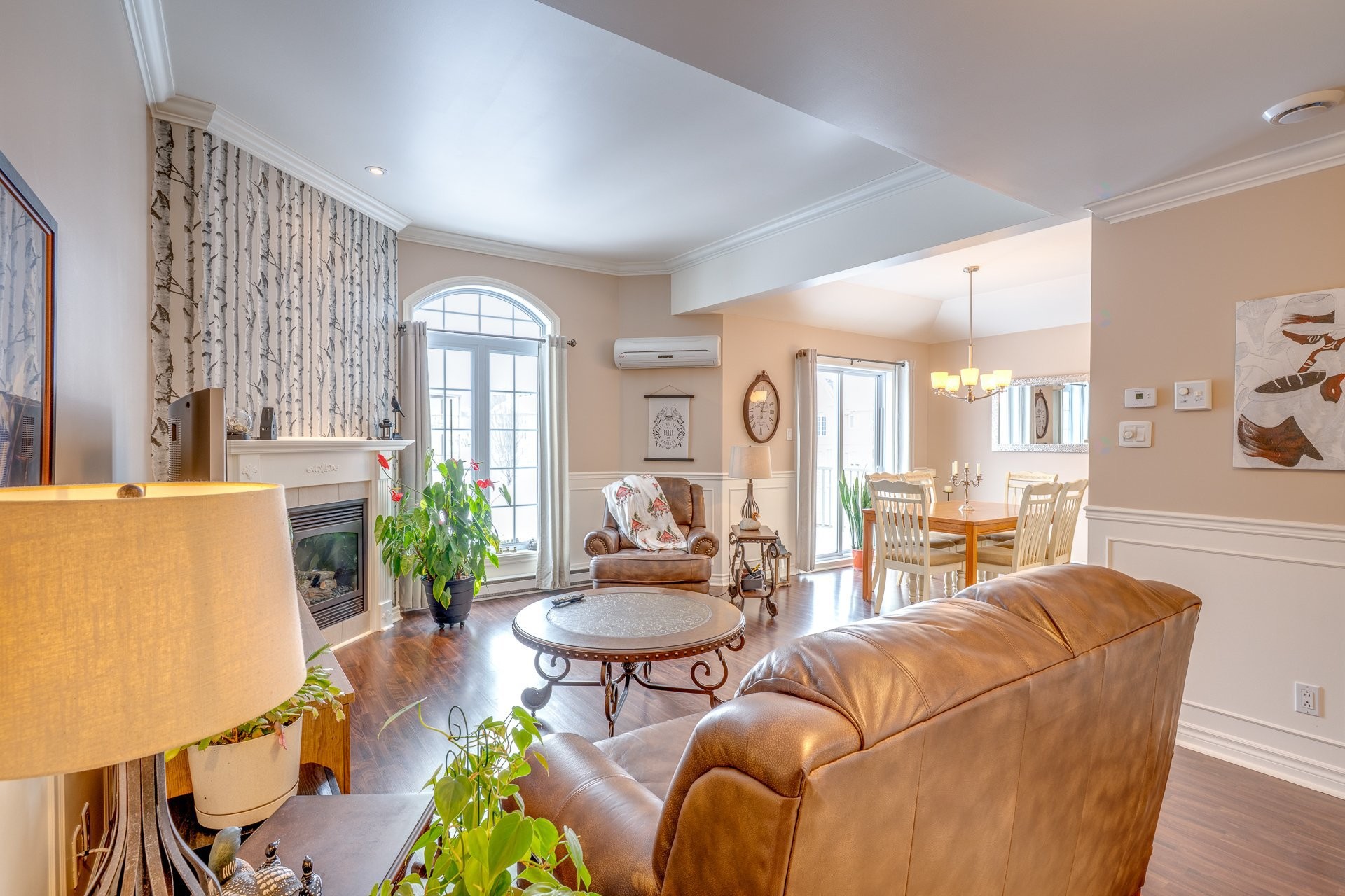 









2460


Boul. Lafontaine

, 401,
Saint-Jérôme,




QC
J7Y5L2

