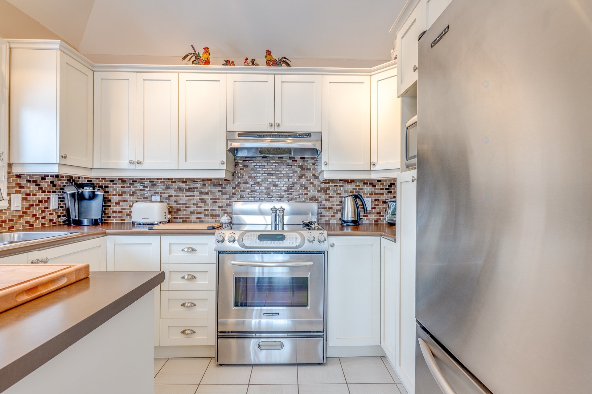 









2460


Boul. Lafontaine

, 401,
Saint-Jérôme,




QC
J7Y5L2


