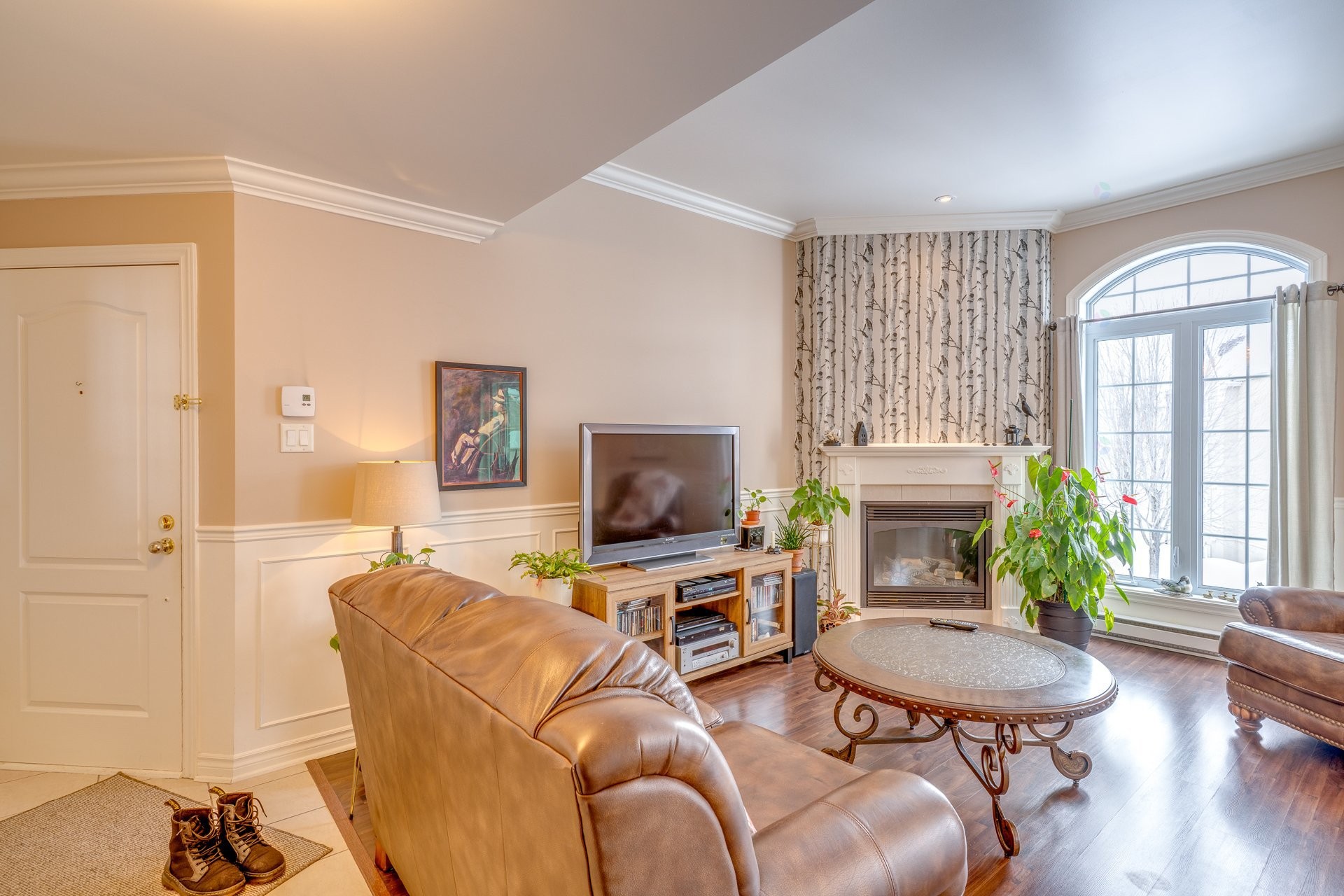 









2460


Boul. Lafontaine

, 401,
Saint-Jérôme,




QC
J7Y5L2

