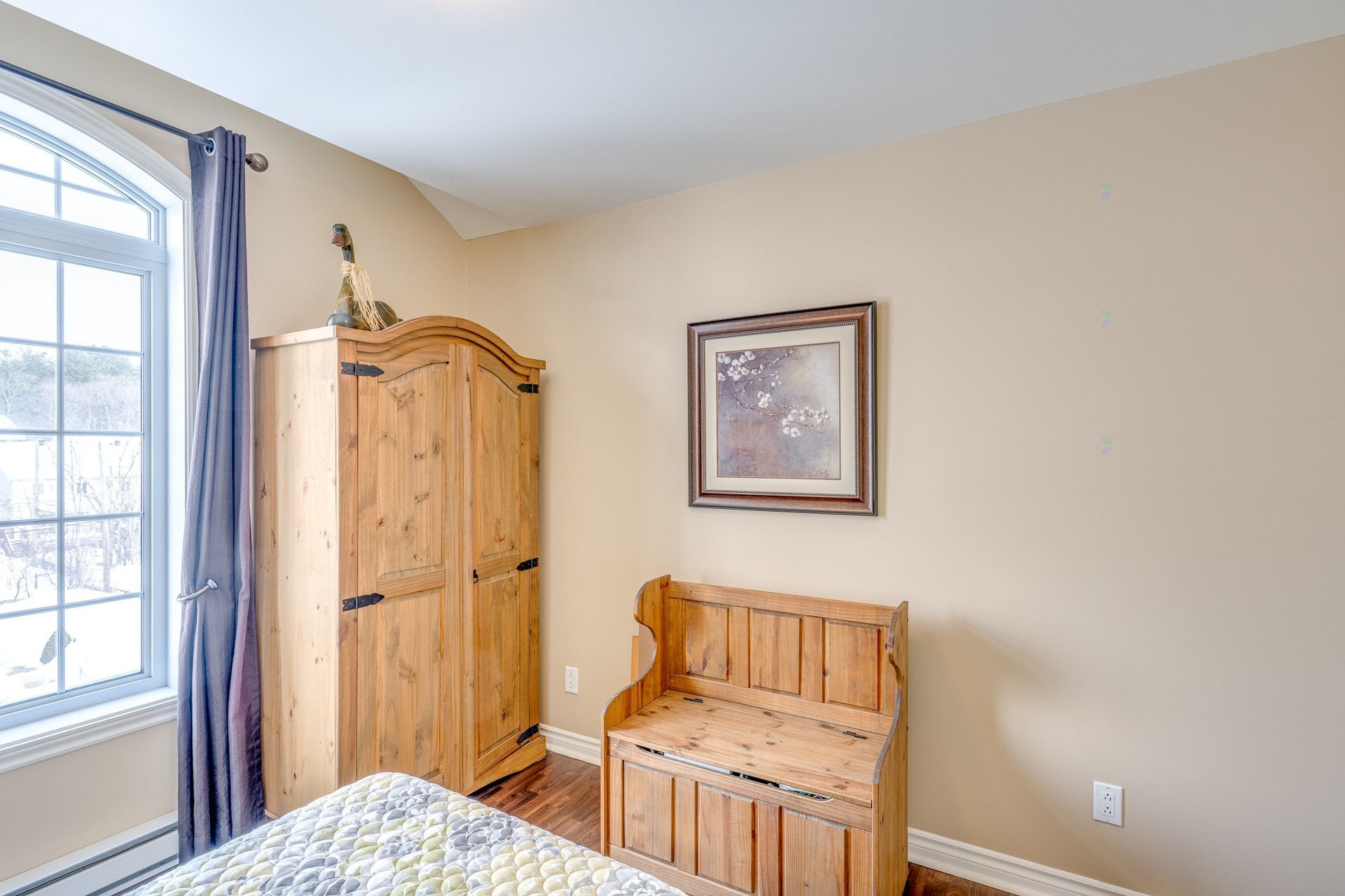 









2460


Boul. Lafontaine

, 401,
Saint-Jérôme,




QC
J7Y5L2

