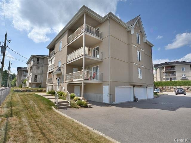 









2460


Boul. Lafontaine

, 401,
Saint-Jérôme,




QC
J7Y5L2

