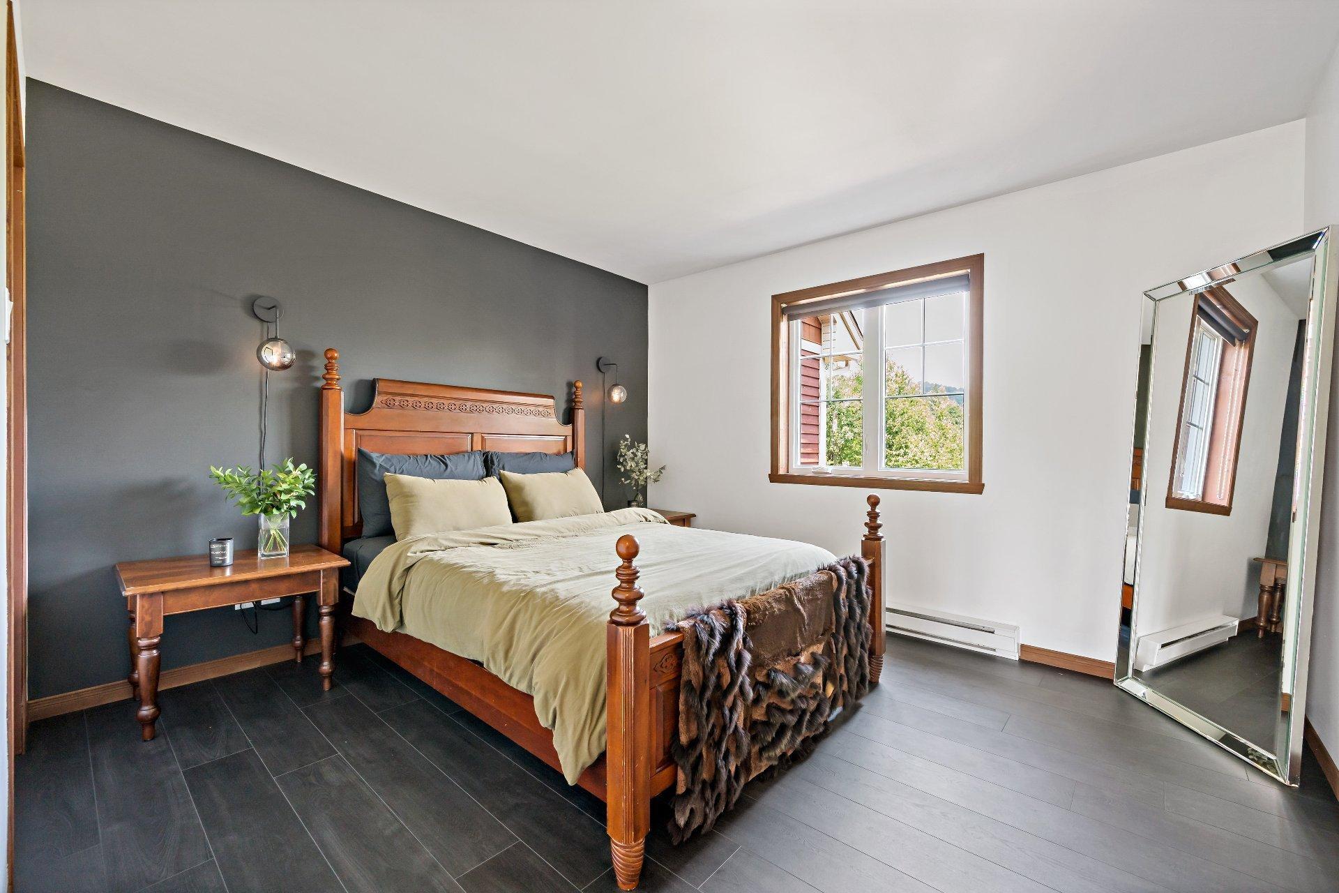 









1808


Ch. du Golf

,
Mont-Tremblant,




QC
J8E2K6

