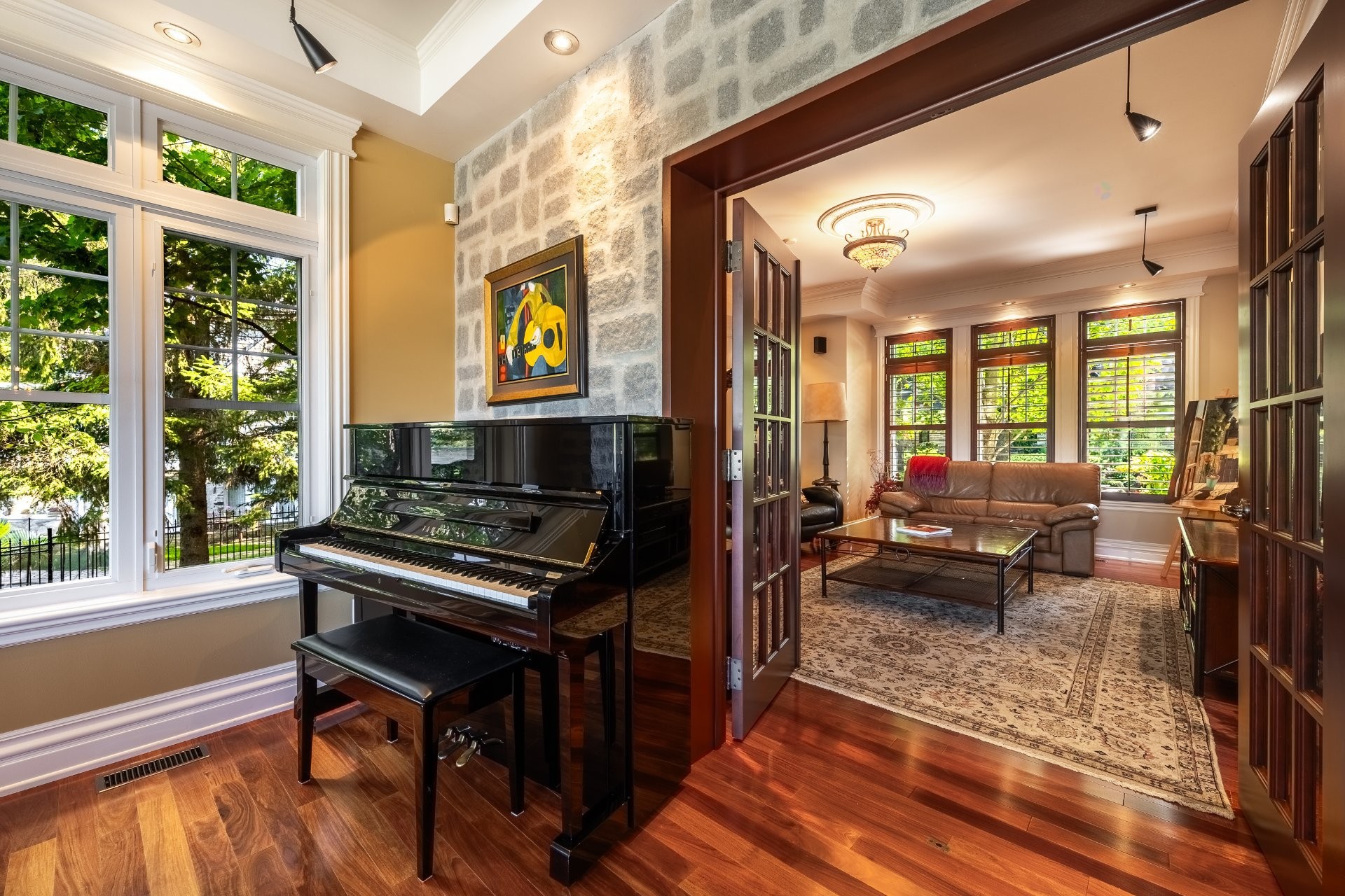 









20


Rue De Richelieu

,
Chambly,




QC
J3L2B9

