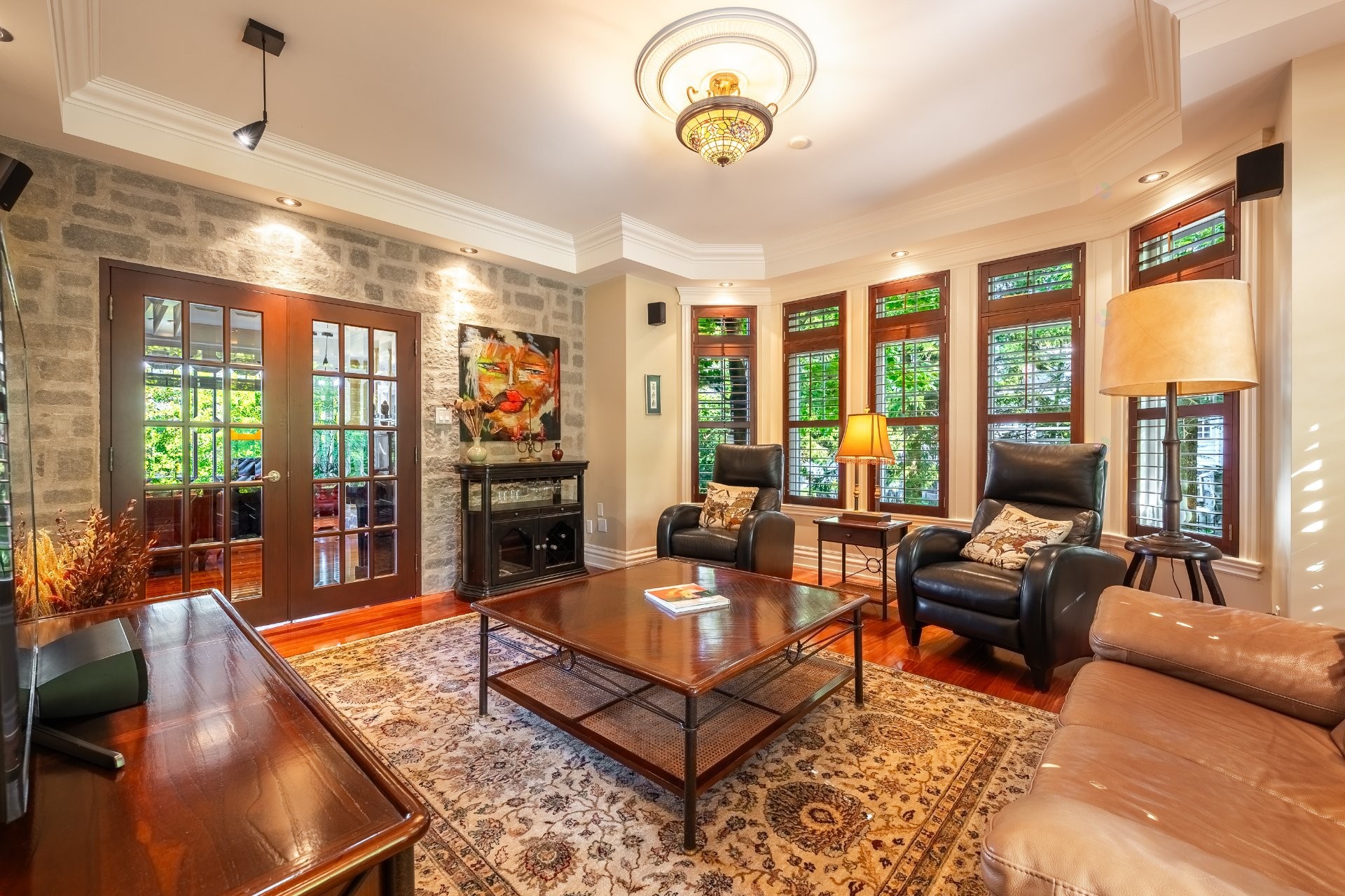 









20


Rue De Richelieu

,
Chambly,




QC
J3L2B9

