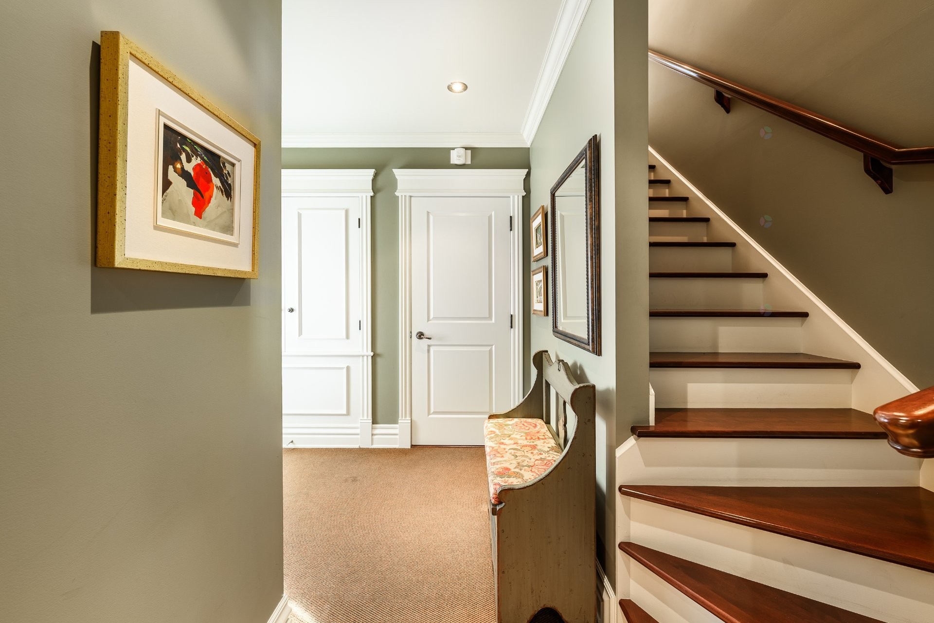 









20


Rue De Richelieu

,
Chambly,




QC
J3L2B9

