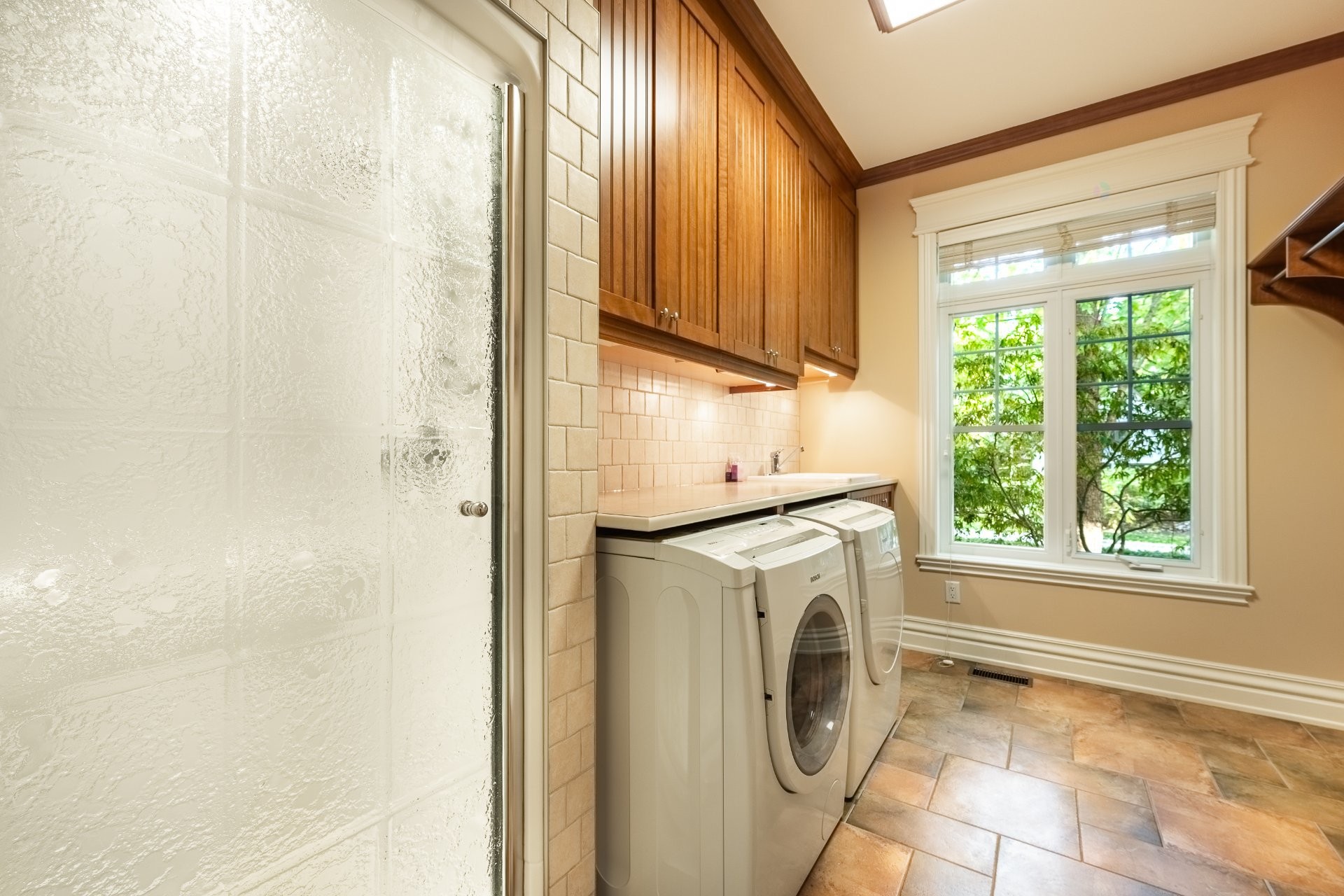 









20


Rue De Richelieu

,
Chambly,




QC
J3L2B9

