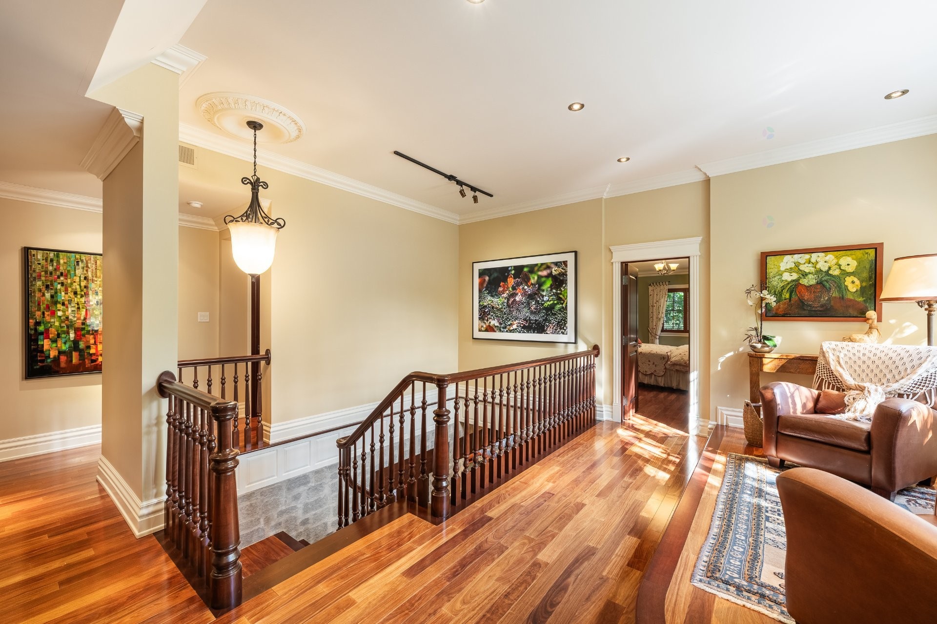 









20


Rue De Richelieu

,
Chambly,




QC
J3L2B9

