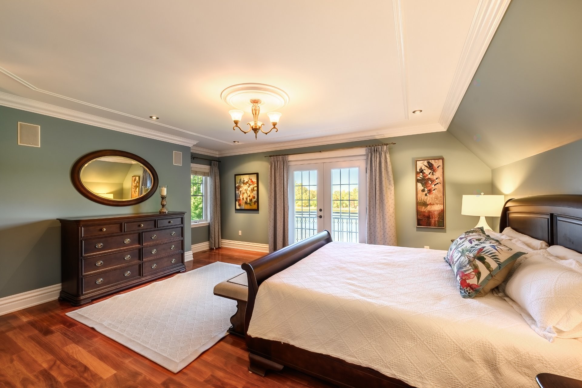 









20


Rue De Richelieu

,
Chambly,




QC
J3L2B9

