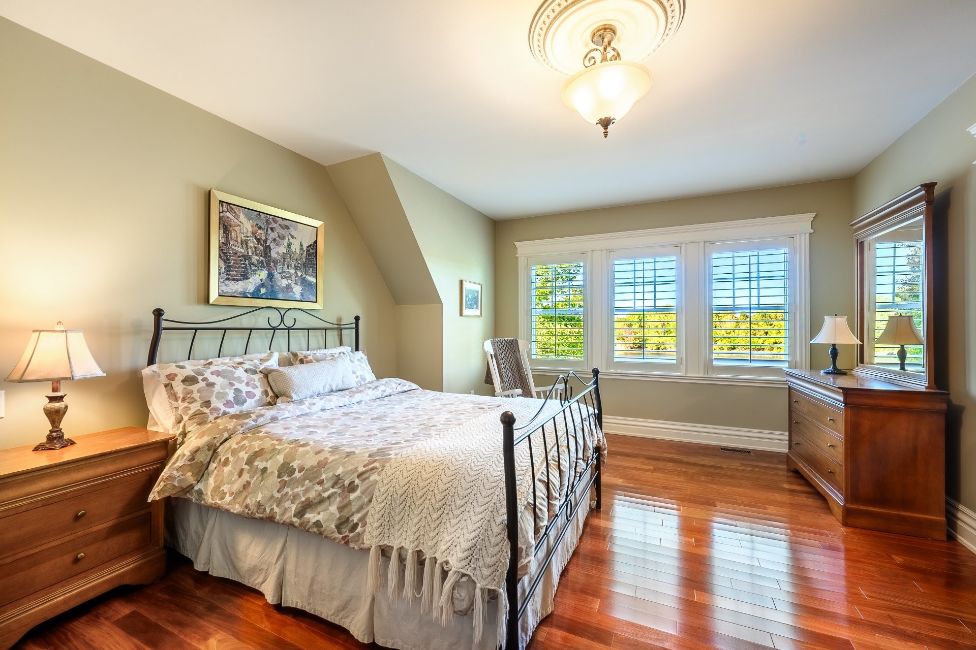 









20


Rue De Richelieu

,
Chambly,




QC
J3L2B9

