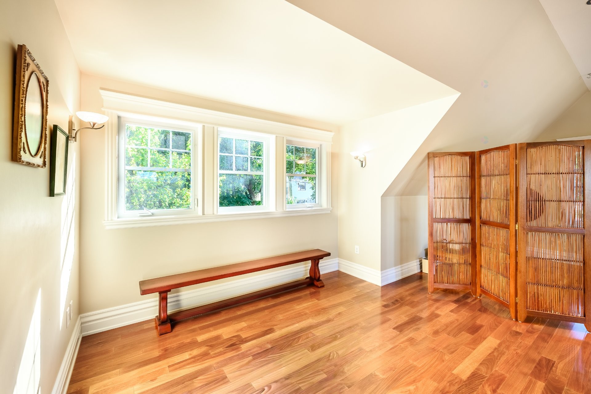 









20


Rue De Richelieu

,
Chambly,




QC
J3L2B9

