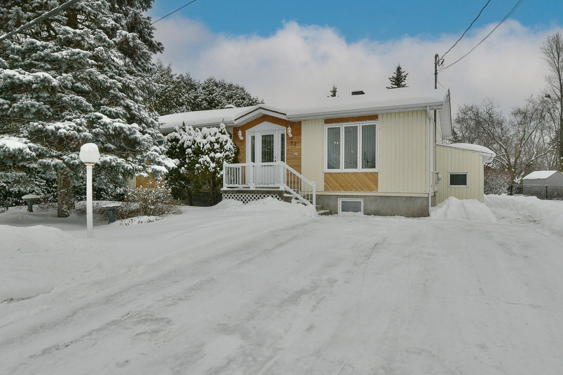 









53


Rue des Pléiades

,
L'Épiphanie,




QC
J5X4C8

