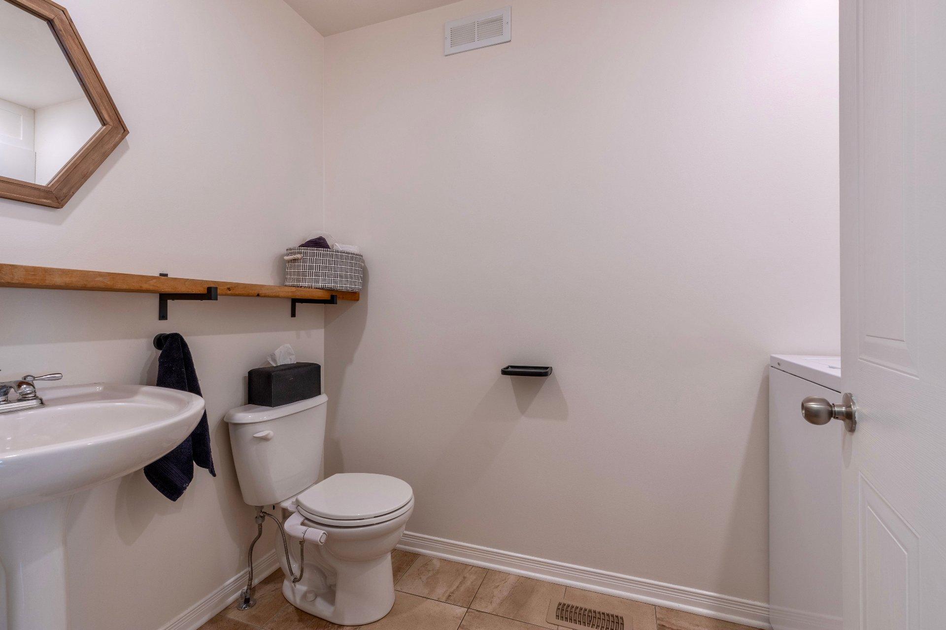 









1923


Rue du Patrimoine

,
Saint-Lazare,




QC
J7T3K5

