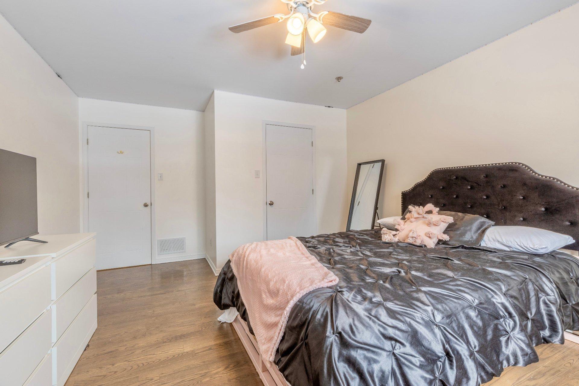 









1923


Rue du Patrimoine

,
Saint-Lazare,




QC
J7T3K5

