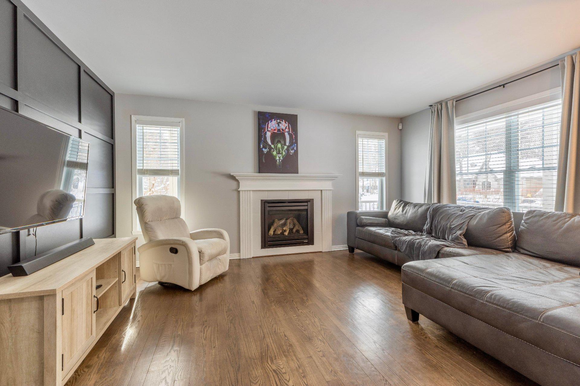 









1923


Rue du Patrimoine

,
Saint-Lazare,




QC
J7T3K5

