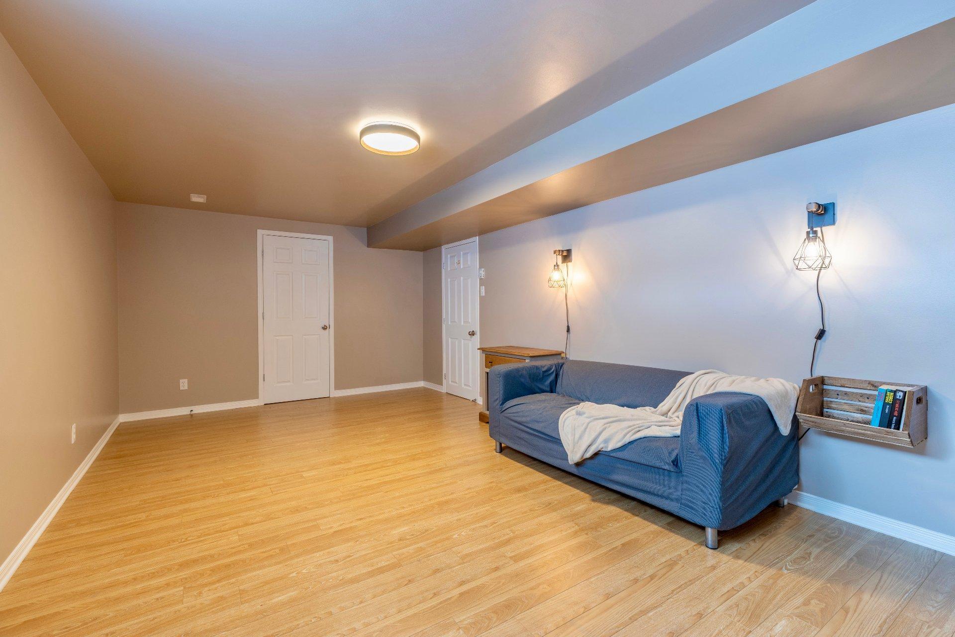 









1923


Rue du Patrimoine

,
Saint-Lazare,




QC
J7T3K5

