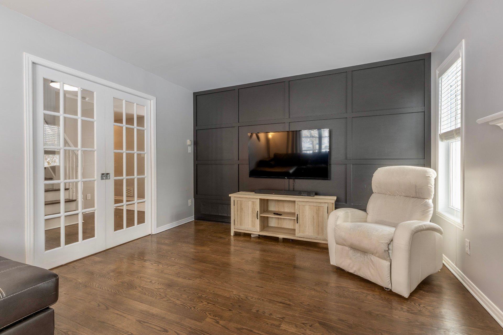 









1923


Rue du Patrimoine

,
Saint-Lazare,




QC
J7T3K5

