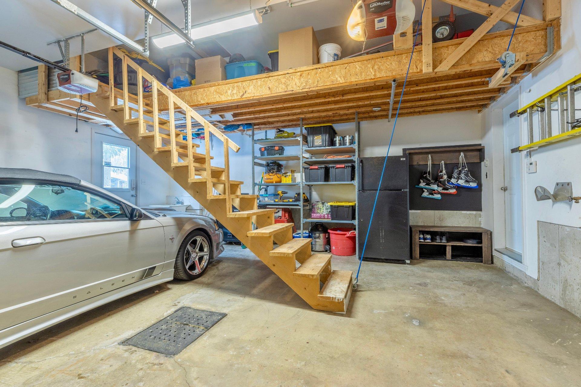 









1923


Rue du Patrimoine

,
Saint-Lazare,




QC
J7T3K5

