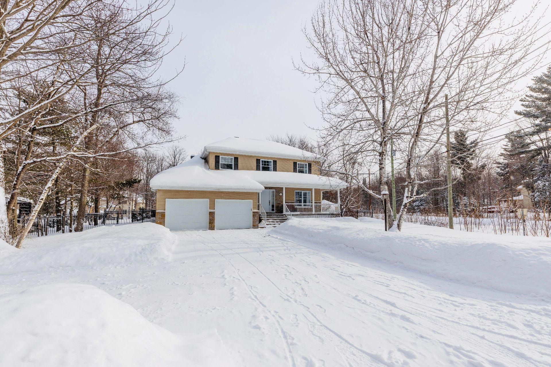 









1923


Rue du Patrimoine

,
Saint-Lazare,




QC
J7T3K5

