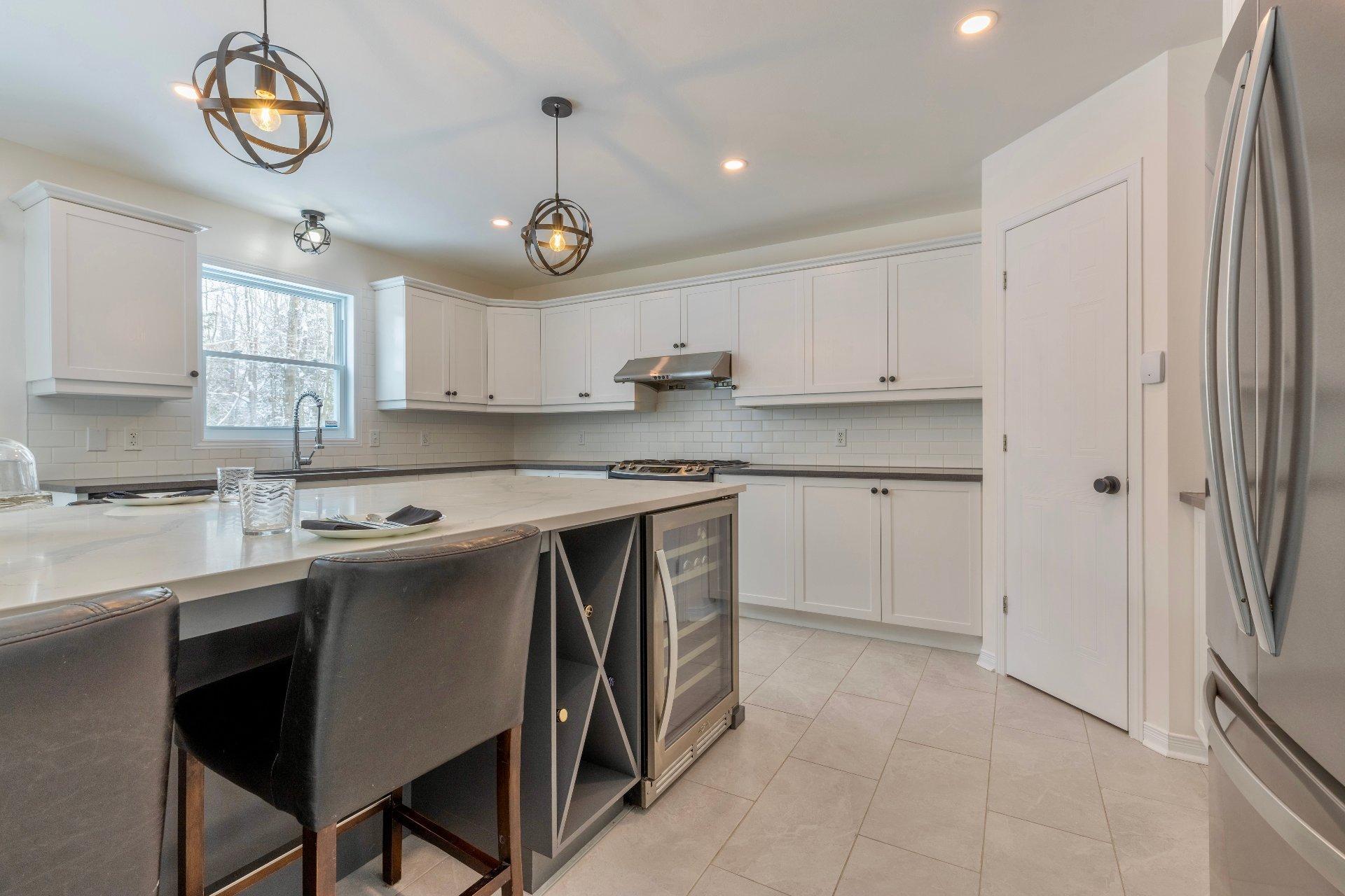 









1923


Rue du Patrimoine

,
Saint-Lazare,




QC
J7T3K5

