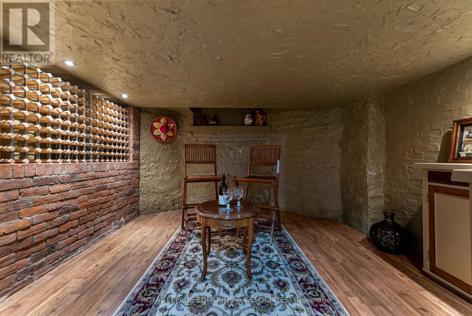 












307 MAPLE AVENUE

,
Pembroke,




Ontario
K8A1L8

