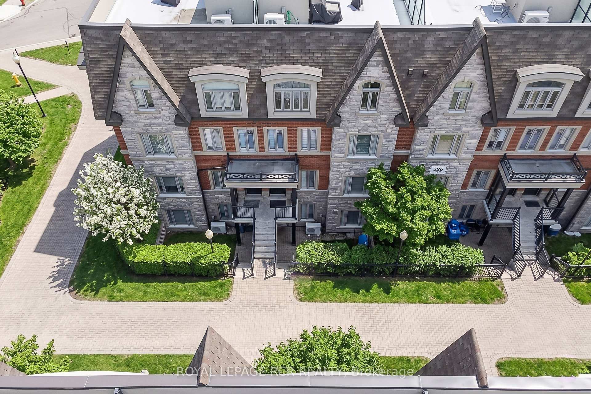 









326


John

Street, 138,
Markham,




ON
L3T 0B1

