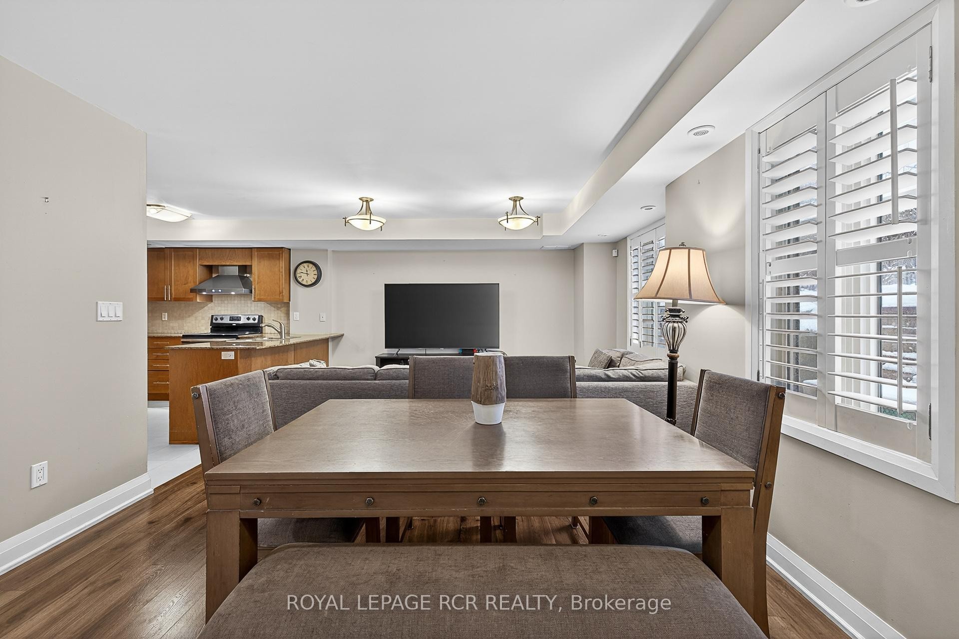 









326


John

Street, 138,
Markham,




ON
L3T 0B1

